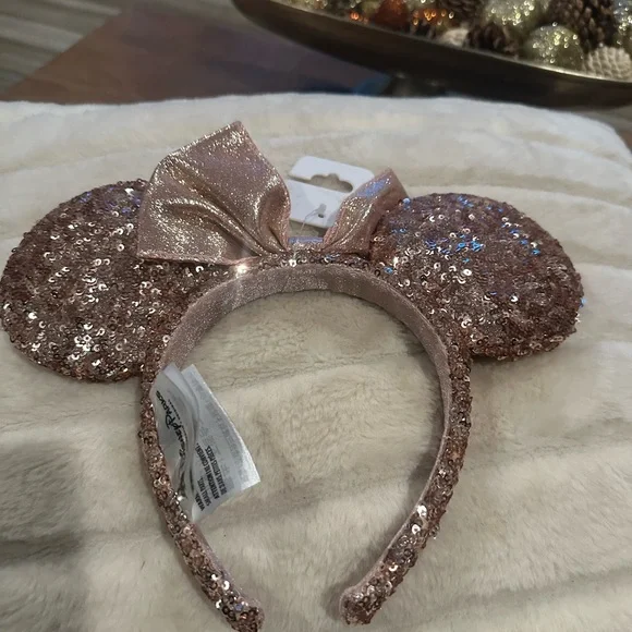 Disney Rose Gold Sequin Mouse Ears - Picture 1 of 3